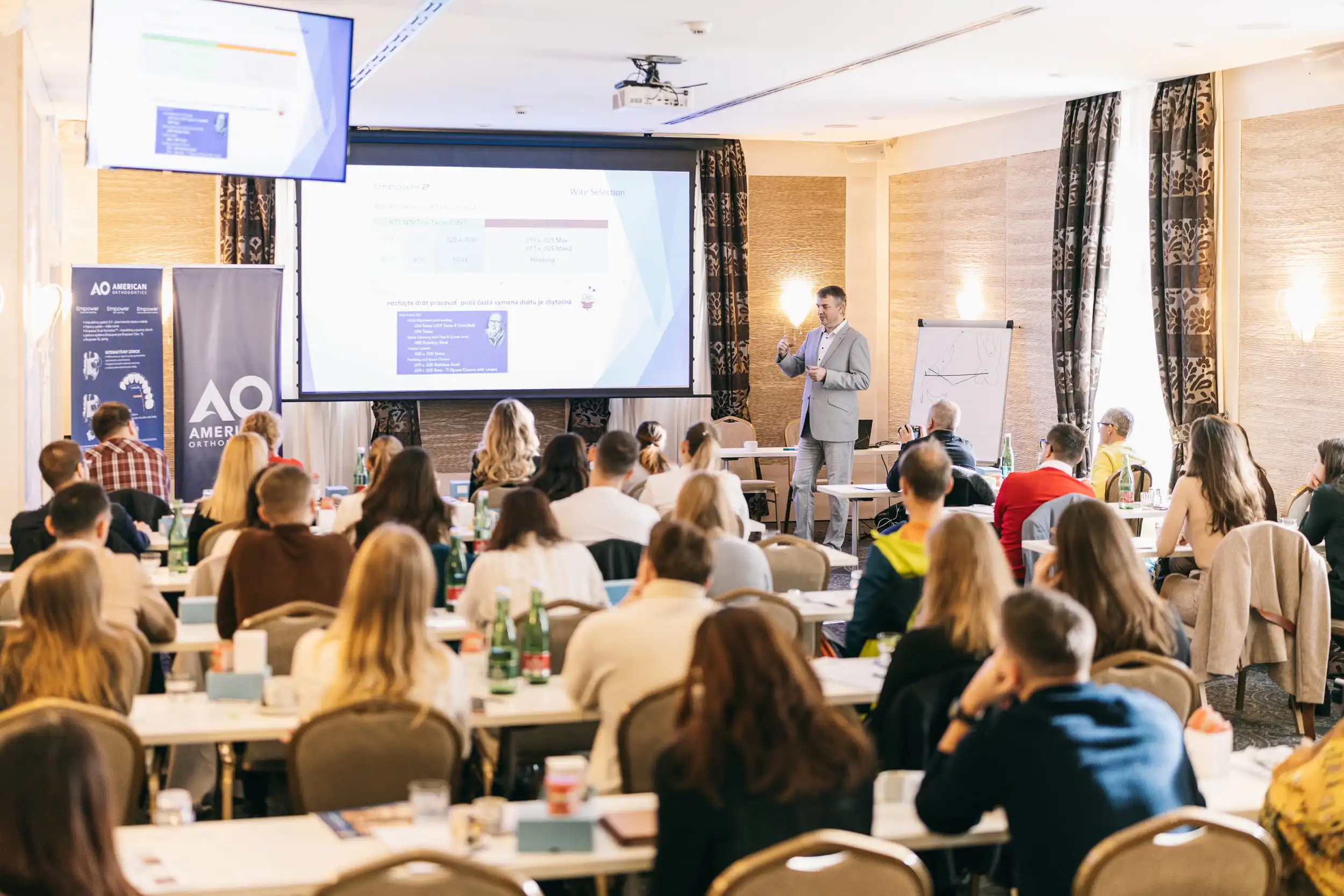 Sabo Orto Academy, Dr. Med. Dent. Marián Sabo prednáša.